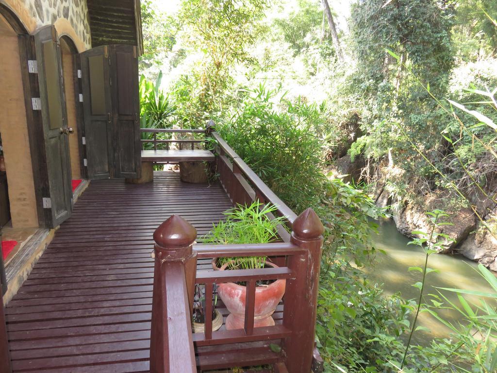 Little Eden Guesthouse Pangmapha Szoba fotó