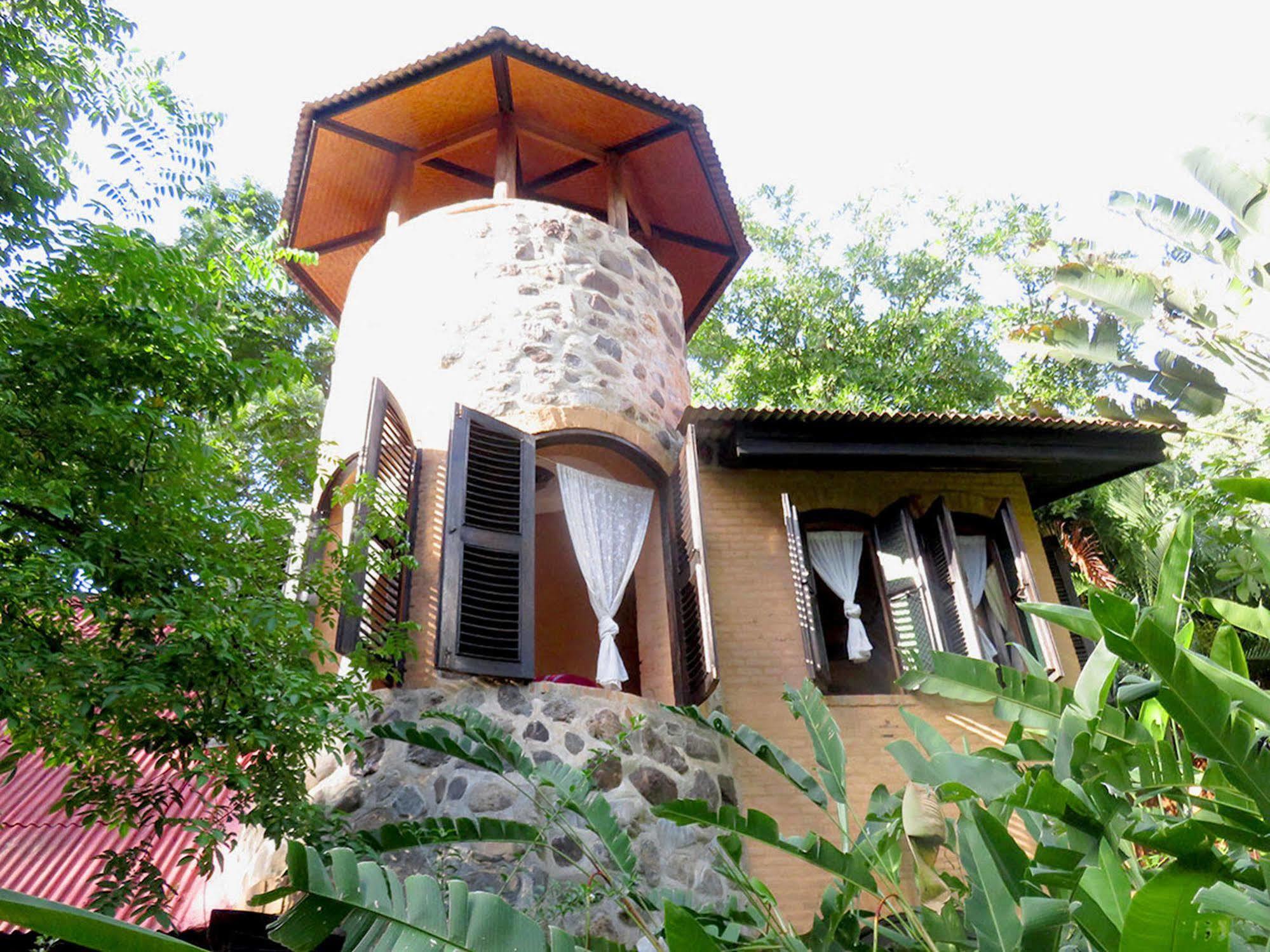 Little Eden Guesthouse Pangmapha Kültér fotó
